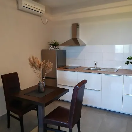 Apartman 4 Molindrio *