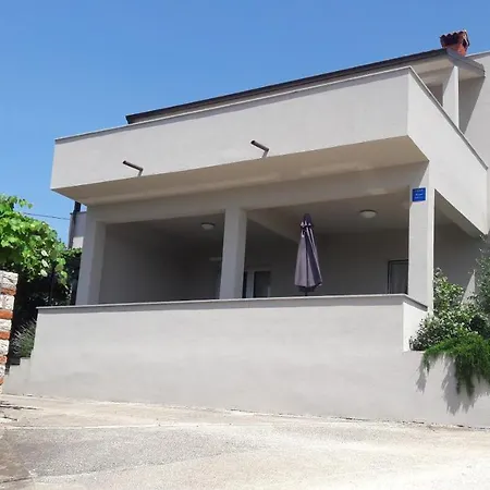 Apartman 4 Molindrio *